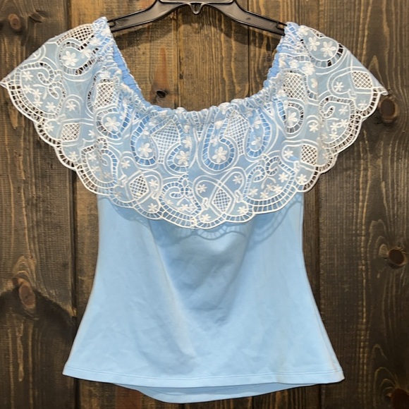 Boston Proper Two Tone Lace Overlay Top M Blue White NWT Boho Off Shoulder Girly - Picture 5 of 10